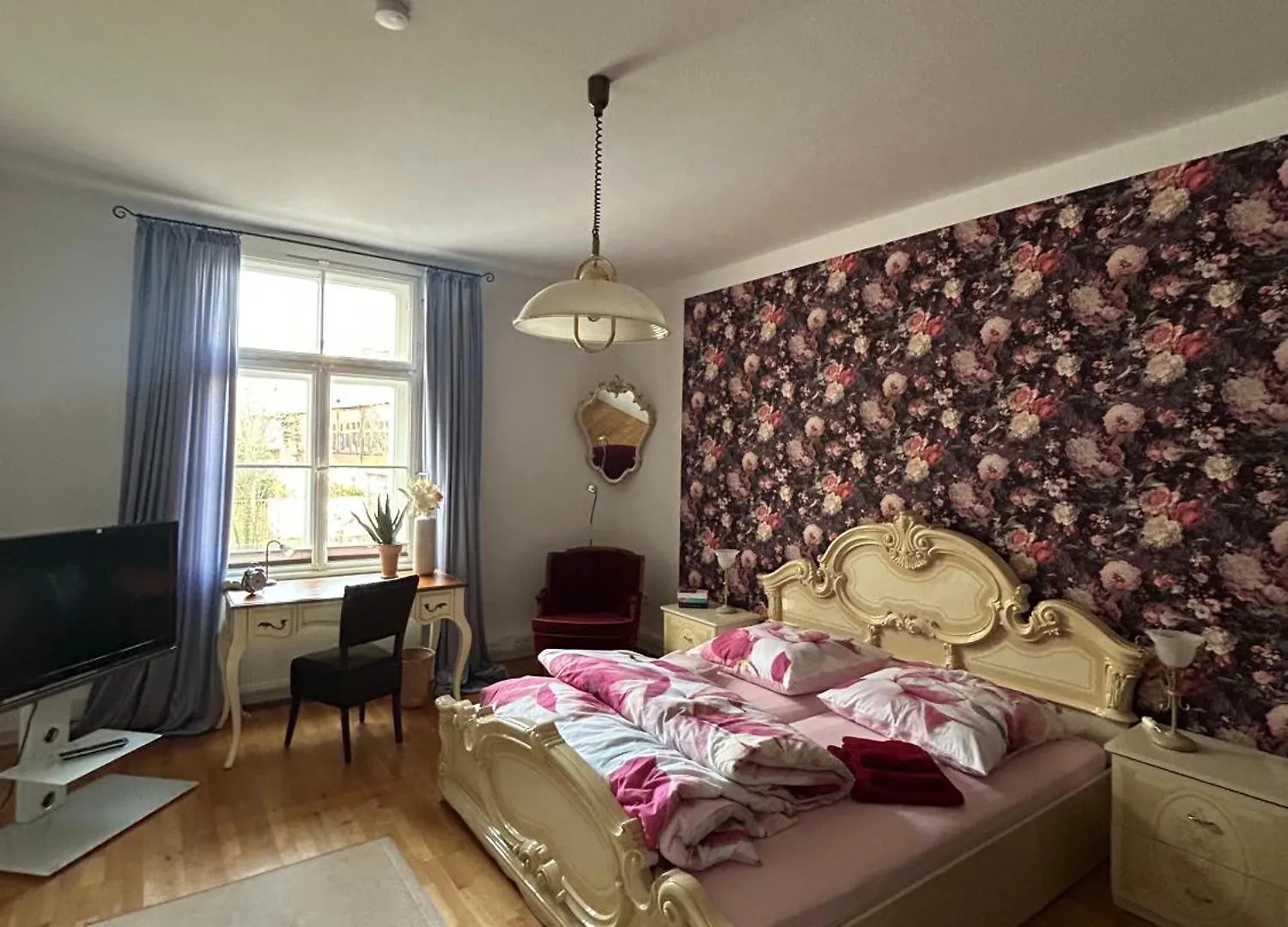 Aab Apartment 80Qm Mit 2 Schlafzimmern, Self-Check-In Mit Wlan Und Gratis Parkplatz Am Haus Bad Kissingen