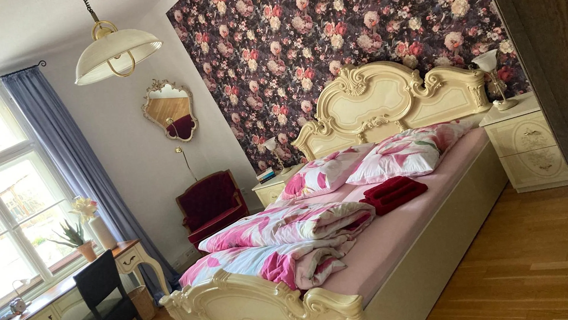 Aab Apartment 80Qm Mit 2 Schlafzimmern, Self-Check-In Mit Wlan Und Gratis Parkplatz Am Haus Bad Kissingen Germany